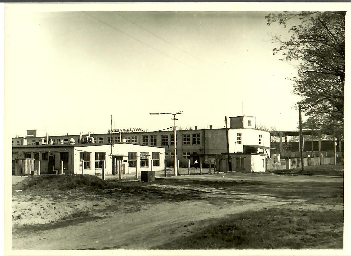 MRU darbnīcas 1973.gada 7.maijā (Foto no V.Kārkliņa arhīva)
