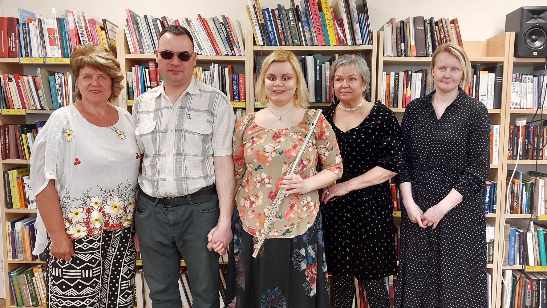 Dmitrijs Gavrilovs, Maija Eva Fogele un bibliotēkas darbinieki