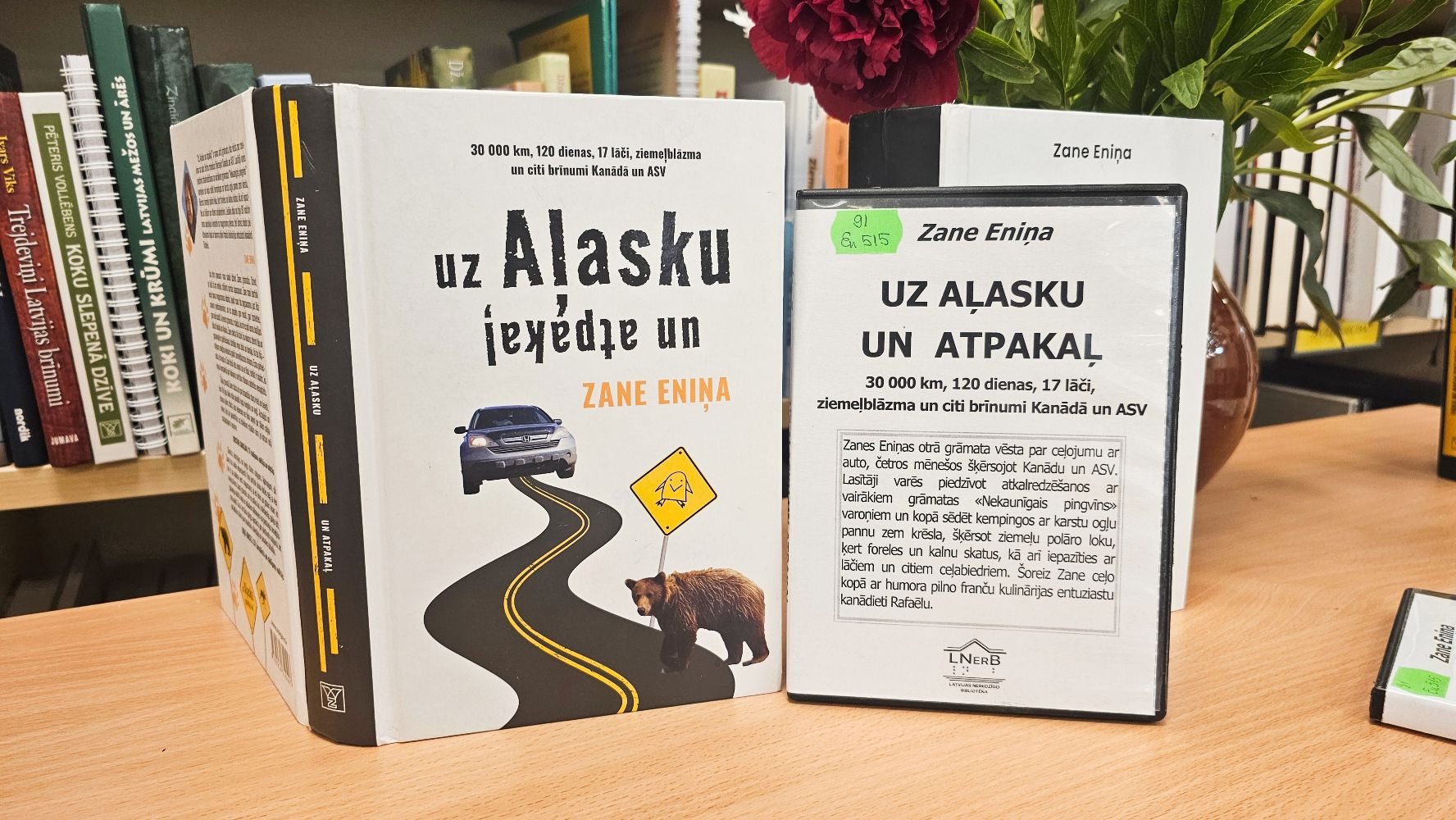 Zane Eniņa "Uz Aļasku un atpakaļ" audio formātā un parastajā iespiedrakstā