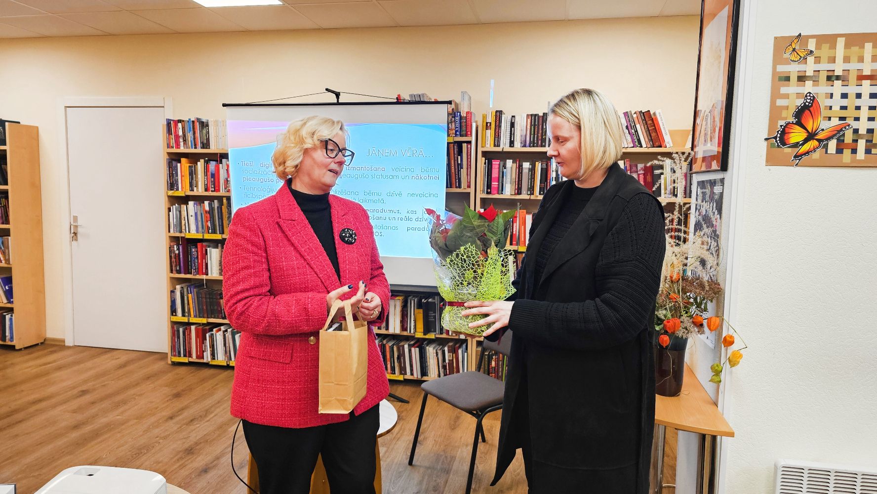 Sirsnīgs paldies Zandai Rubenei par aizraujošo stāstījumu!