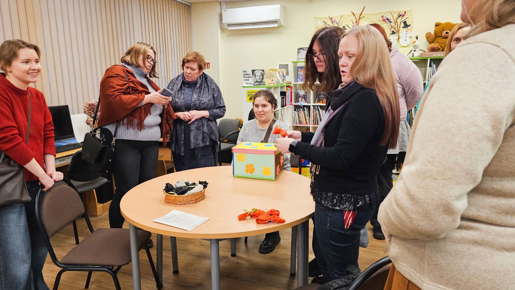 Smaržu un taustes spēles