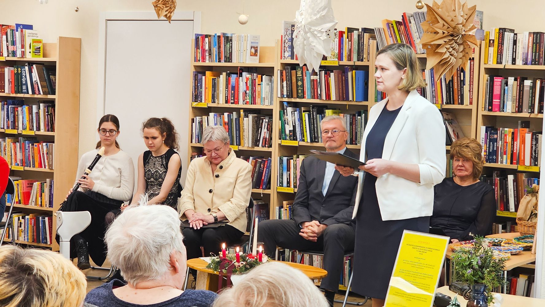 Sanākušos uzrunā K.Zuša