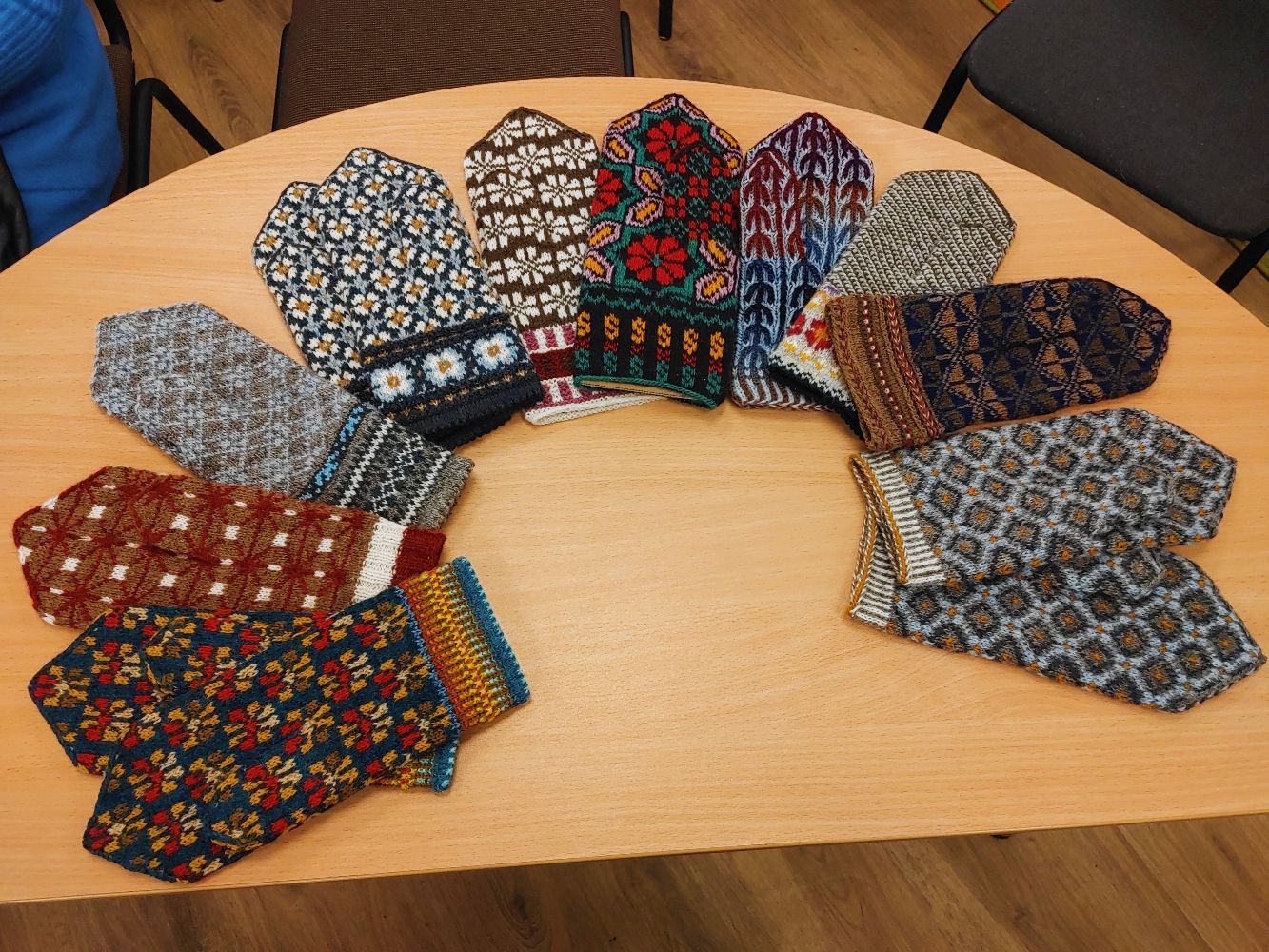 Andas Mazvērsītes adītie cimdi (Foto: Līga Daudzvārde)